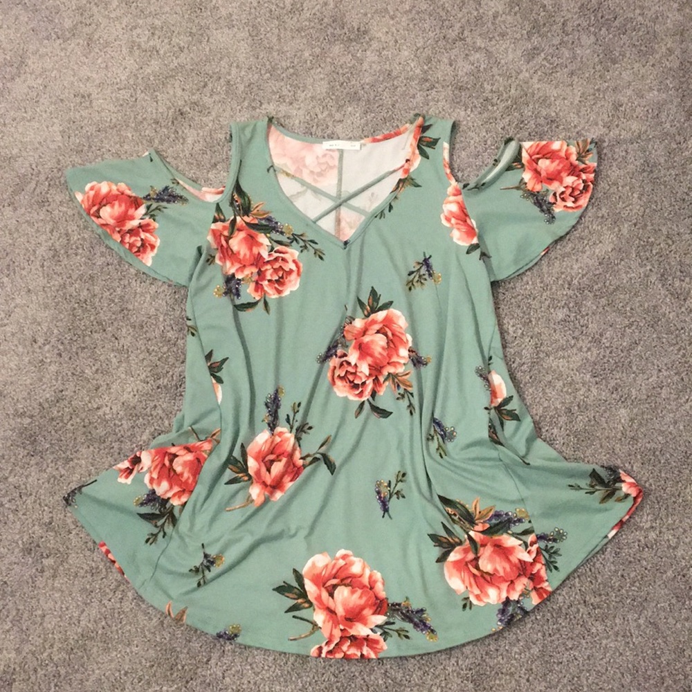 Reb & J. Short Sleeved Top